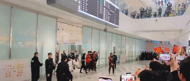 leyu.com-李昊：看到球迷接机很激动！没什么虽败犹荣，决赛输了就是输了