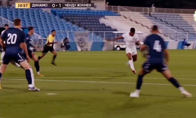 乐鱼电脑版官网-蓉城5-4迪纳摩！新帅主打4231，帅惟浩大心脏！李漠雨替代韦世豪