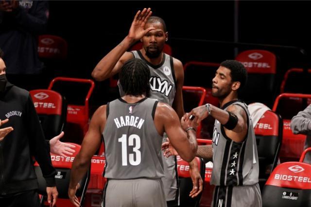 乐鱼官网-三巨头展望雄鹿系列赛 篮网即将迎来真正考验