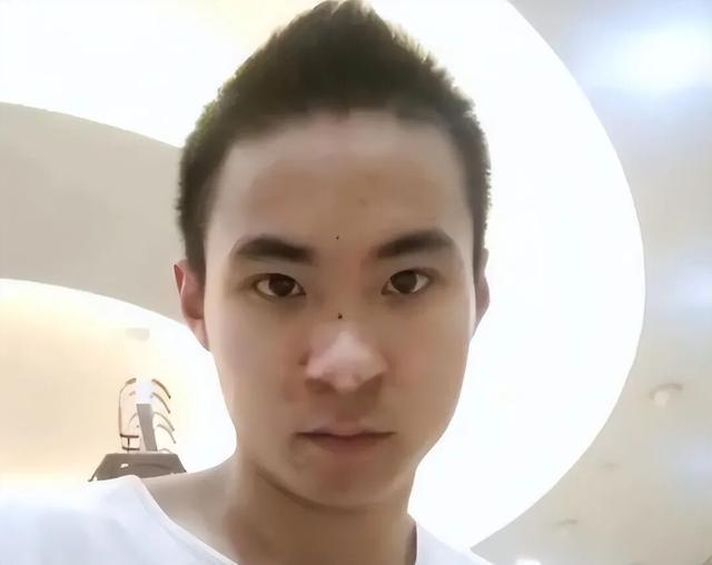 乐鱼体育登录-2019年，滴滴司机钟元被执行死刑，死前害怕不已，后悔来不及了