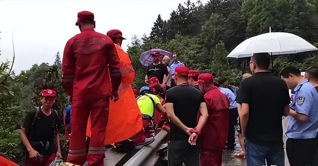 乐鱼体育登录-2019年，滴滴司机钟元被执行死刑，死前害怕不已，后悔来不及了